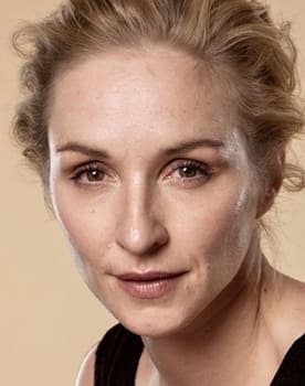 Sonja Richter as Tanja