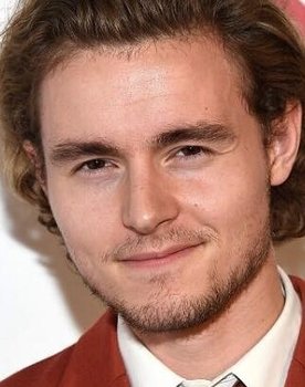 Callan McAuliffe Photo