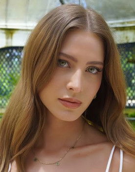 Hanna Romanazzi as Gironda da Silva