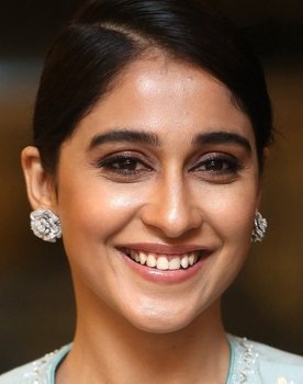 Regina Cassandra Photo
