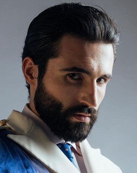 Amri Hasanlliu as Çesku