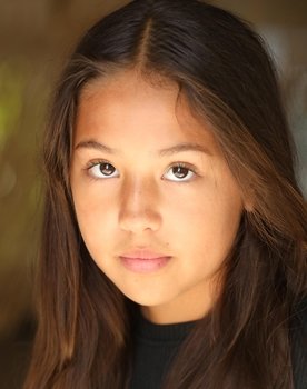 Adriana Aluna Martinez as Gabby
