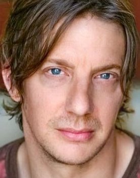 Michael Stoyanov as Ernie