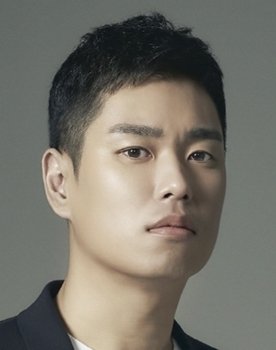 Lee Kyo-yeob as Kang Nam