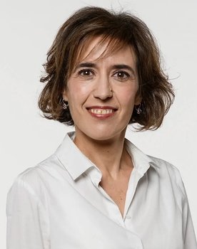 Mercedes Gamero as Estudiante 1