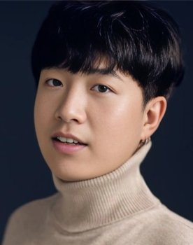 Liu Liang as 