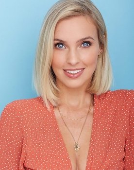 Alicia Banit