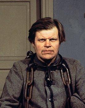 Kalevi Haapoja as Säätölä
