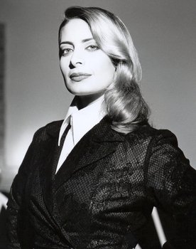 Alexia Vassiliou as Bette Jones