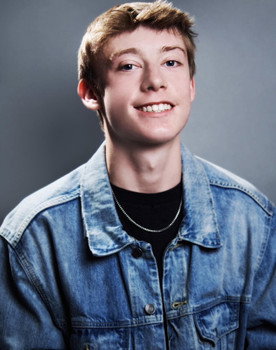 Hugo Mullaney as Henry