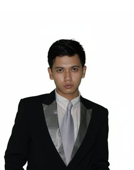 Abimanyu Khatman Zakaria as Young Student