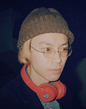 Kaiwen Li as Himself