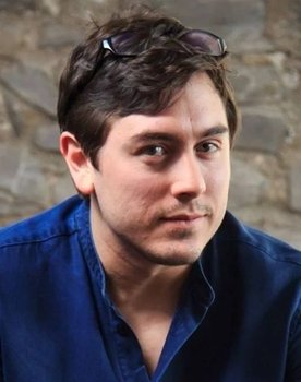 Chris Broad as Chris Broad