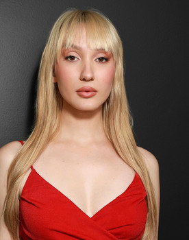 Aleksandra Siepielska as Katya