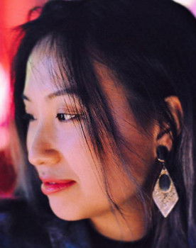 Carmen Chen as Brenda