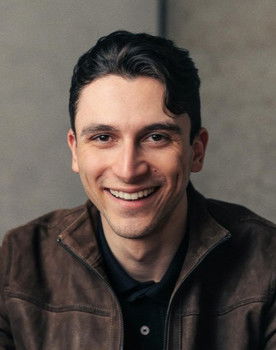 Samuel Deghkhadirian as Johnny