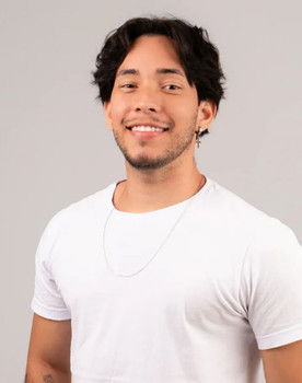 Alê Dantas as Lucas Abreu