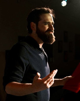 Toby Richhart as Dr. Stephens