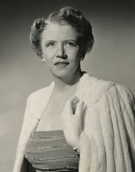Cora Witherspoon as Suzy Woodbury (uncredited)