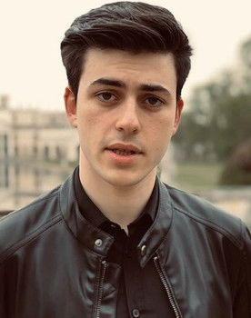 Salvatore Mannino as Soldato Nino