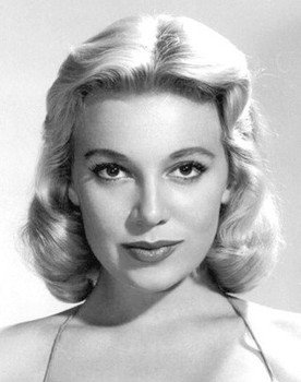 Sally Todd as Suzie Lawler