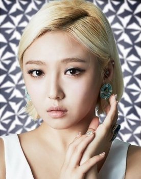 Lee Min-young as Jang Hyeon-ji