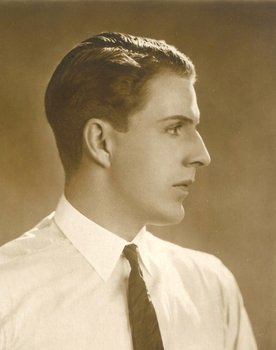Ernst Pittschau as Rolf