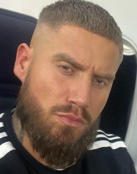 Diaz Pena Verlez as Self