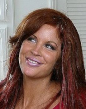 Nikki Veil