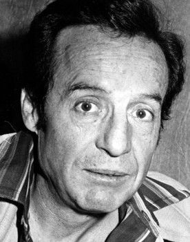 Roberto Gómez Bolaños as El Chanfle