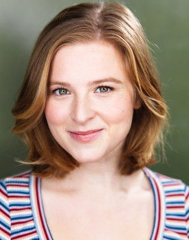Hanna Shykind as Erika