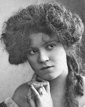 Helen Wright
