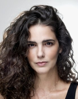 María Luisa Flores
