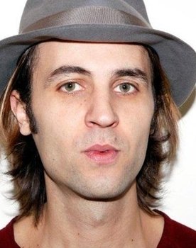 Michaël Evans as Djamel