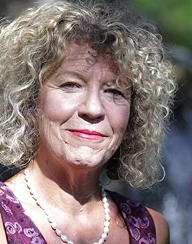 Debi Sundahl as Fanny Fatale