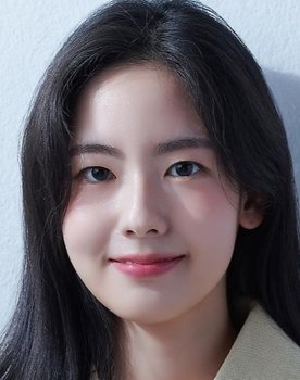 Song Si-an as Ji Yoon-soo (Young)