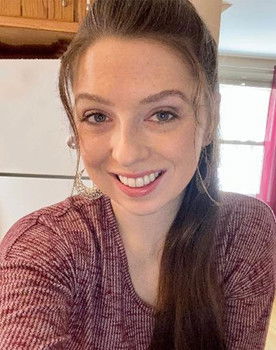 Maeve Fields as Aimee