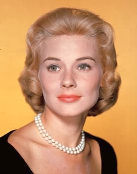 Hope Lange as Gloria Daye
