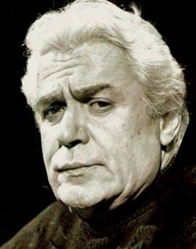 Kerim Afşar as Cemil
