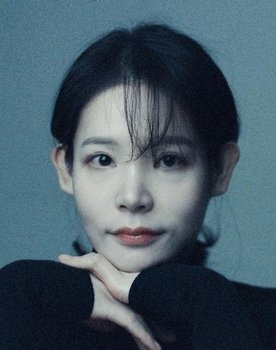 Kim Hae-ri as Kim Hae-ri