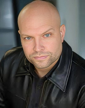 Kevin Winn as Public Defender