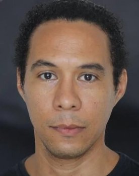 Fábio Vidal as Mierre