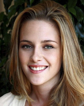 Kristen Stewart as Irys Duke