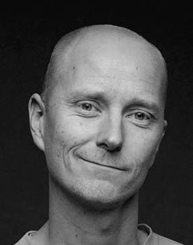 Eirik Hvattum Bjørnstad as Jens