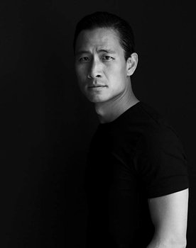 Mike Chaturantabut as Chad Lee