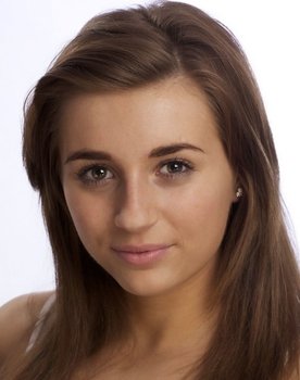 Dani Dyer as Self - Guest