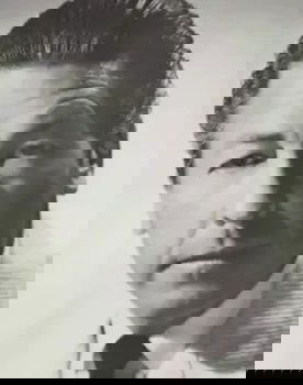 Regis Parton as Cashier