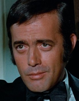 Ricardo Merino as Lennox