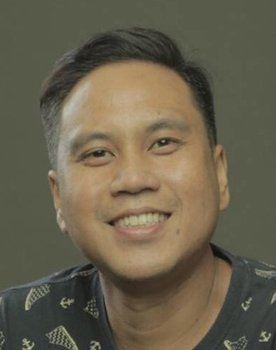 Manny Angeles as Pig 1 (voice)