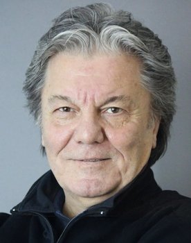 Kazım Akşar